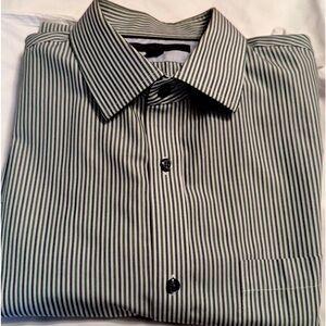✨ Vintage Banana Republic Men’s Classic Dress Shirt ✨